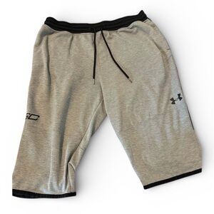 Under Armour Black and Gray SC Men’s XL